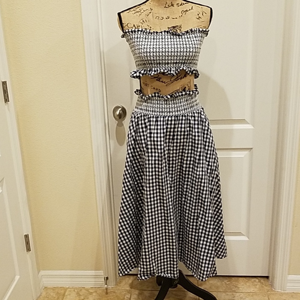 Cute two piece skirt set